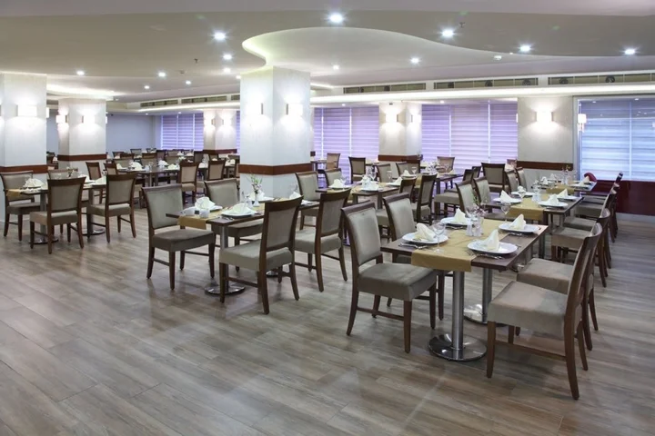 Адана: Otel Senbayrak City