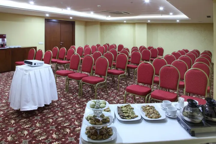 Адана: Otel Senbayrak City