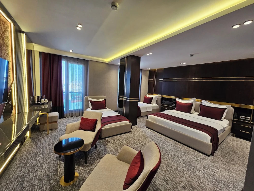 Мидьят: Asur Imperial Hotel