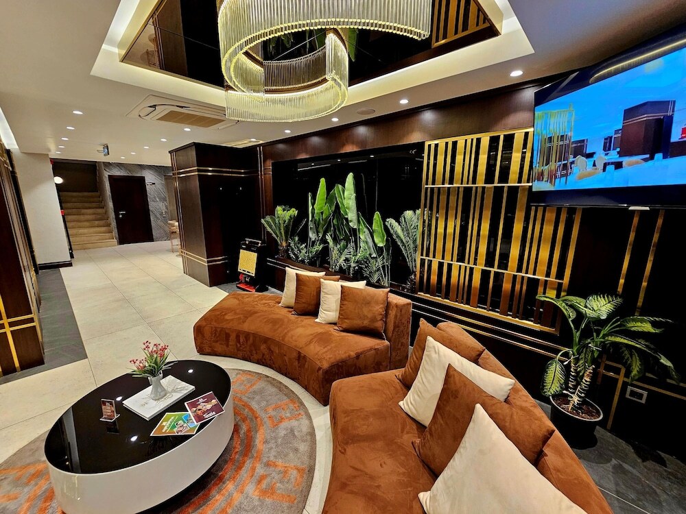 Мидьят: Asur Imperial Hotel