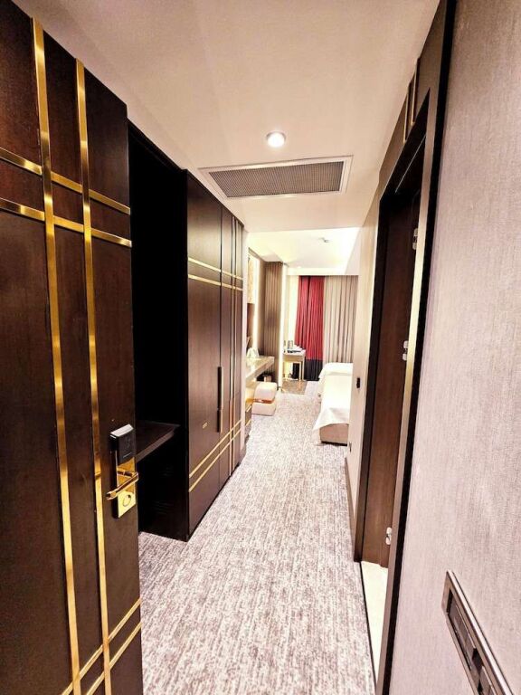 Мидьят: Asur Imperial Hotel