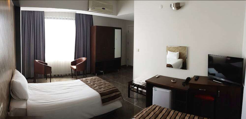 Гузеляли: Kum Hotel