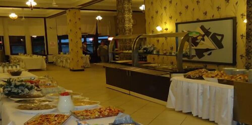 Гузеляли: Kum Hotel