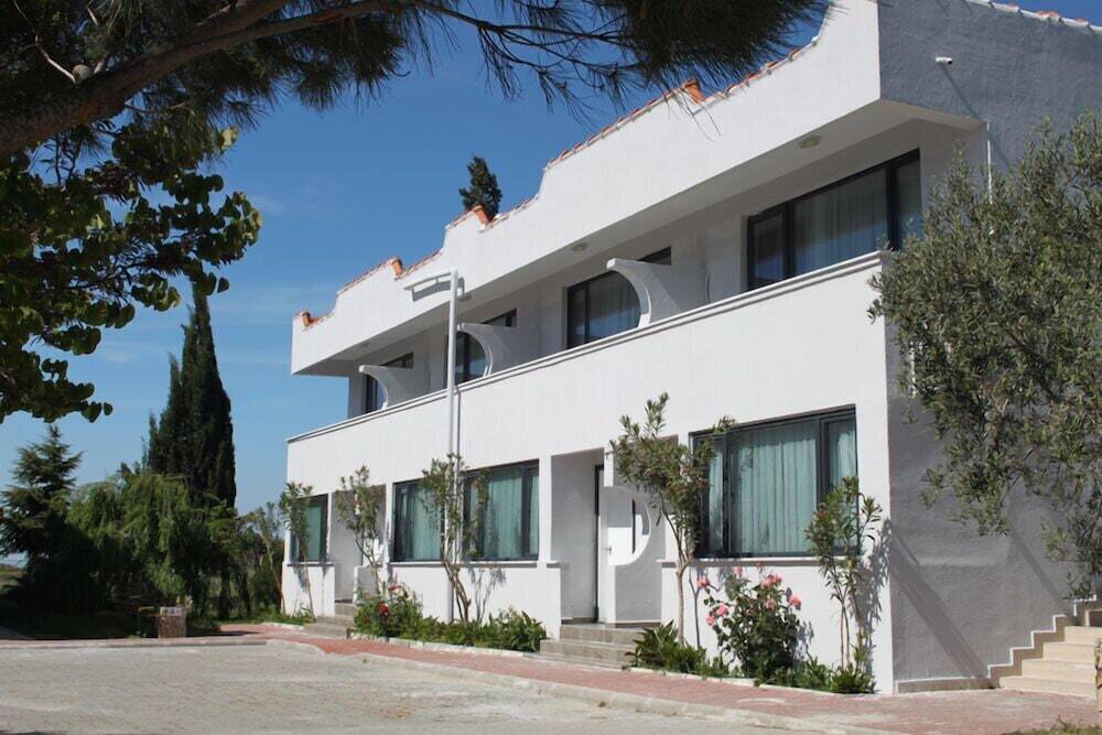 Гузеляли: Kum Hotel