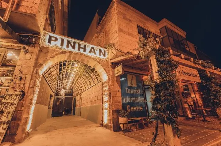 Учисар: Pinhan Suites