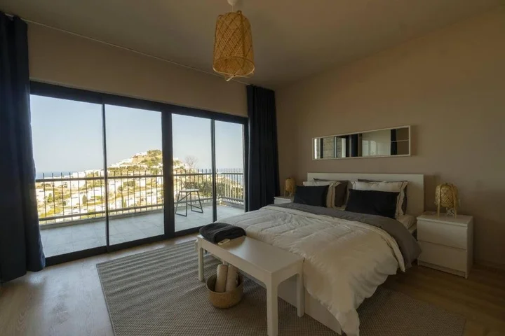 Коюнбаба: 3 Bedroom Villa With Great View Close To Yalikavak Marina