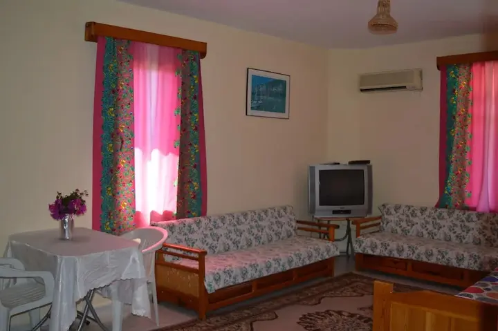 Дальян: Erasmus Apart Hotel