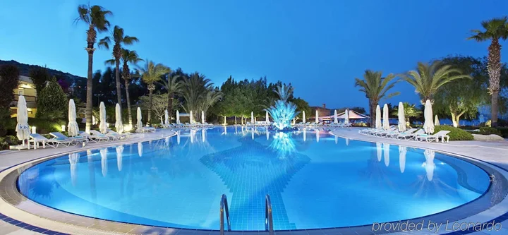 Голькой: Отель Divan Bodrum