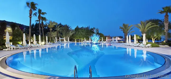 Голькой: Отель Divan Bodrum