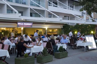Гёчек: Delta Hotel