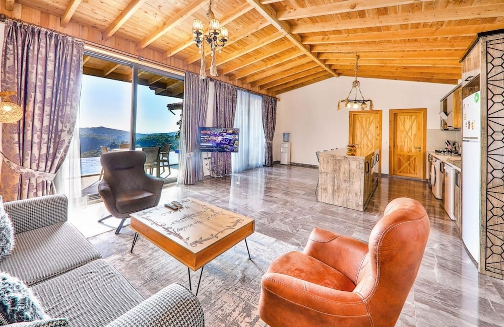 Villa With Pool And Jacuzzi In Kalkan — фото 1