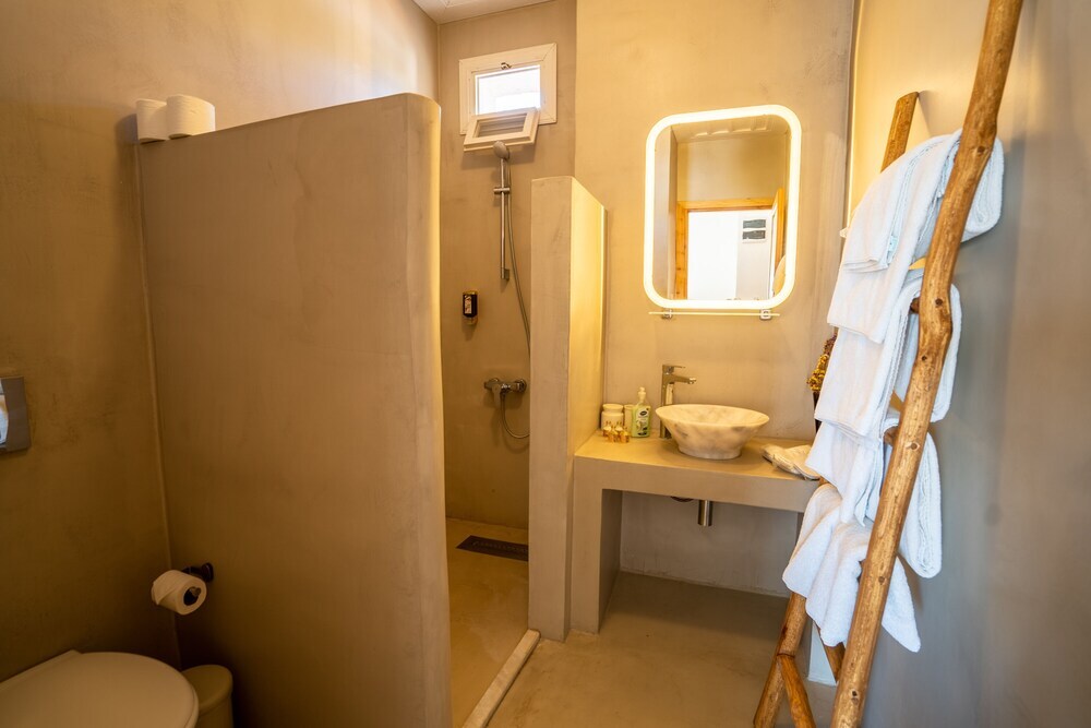 Айвалык: Ajlan Rooms