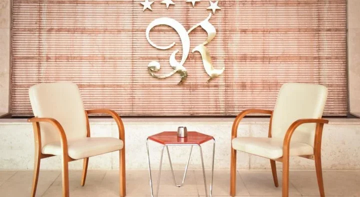 Усак: Ozgobek Ronesans Hotel De Luxe