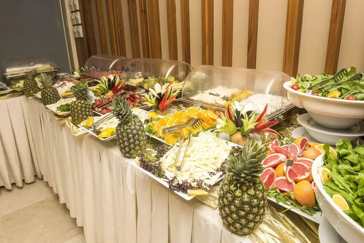 Усак: Ozgobek Ronesans Hotel De Luxe