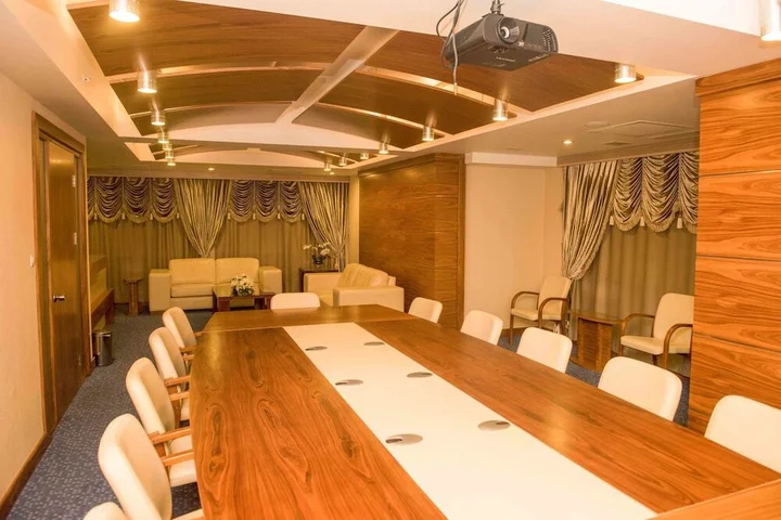 Усак: Ozgobek Ronesans Hotel De Luxe