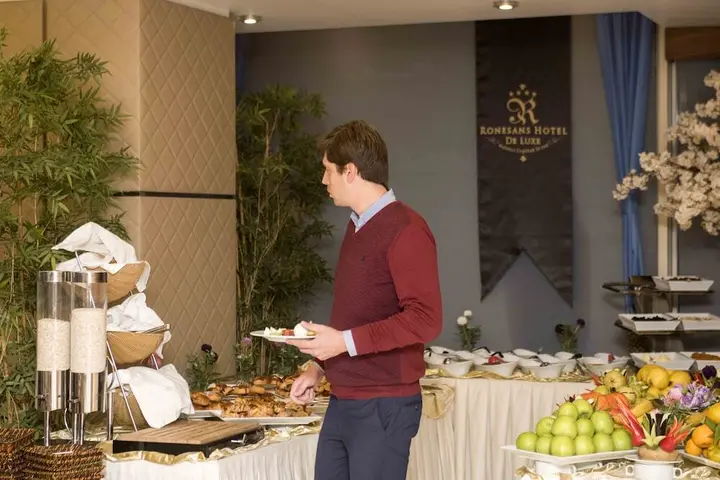 Усак: Ozgobek Ronesans Hotel De Luxe