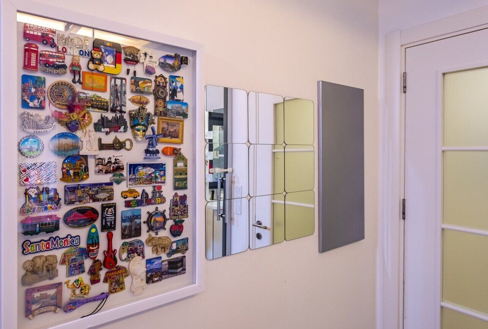 Стамбул: Flat With Rainbow Themed Interior in Goztepe
