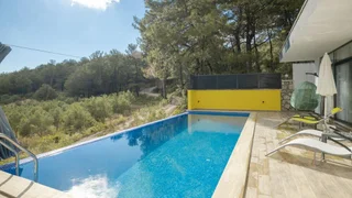 Исламлар: Captivating Villa With 2 Private Pools in Kas