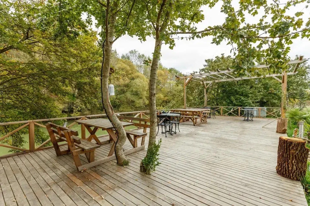 Сайл: Mesmerizing Tiny House On Riverside in Agva