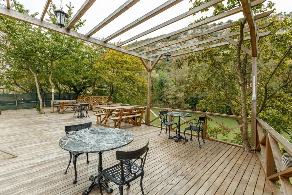 Сайл: Mesmerizing Tiny House On Riverside in Agva