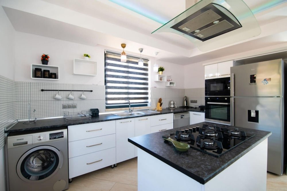 Сарыбелен: Dreamy Villa With Private Pool and Jacuzzi in Kas