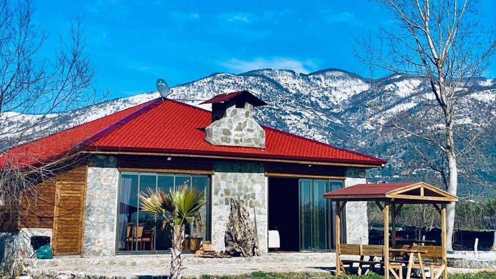Lovely and Cozy Stone House With Hammam and Fireplace in Iznik Bursa — фото 2