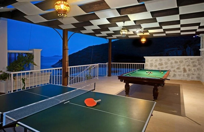 Ешилькёй: Korsan Kuzey-stunning 5bed Private Beach Platform