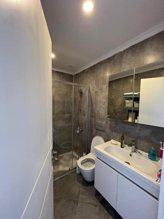 Милас: Scenic Flat With Shared Pool in Milas