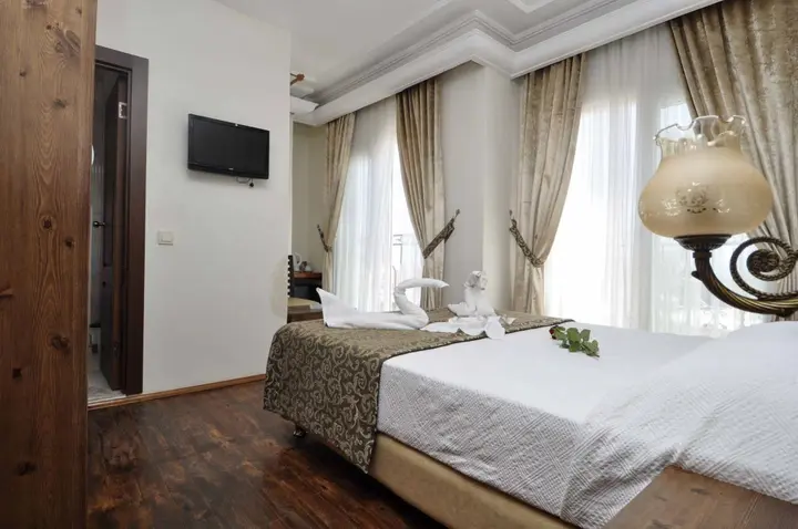 Атакент: Paperon Hotel