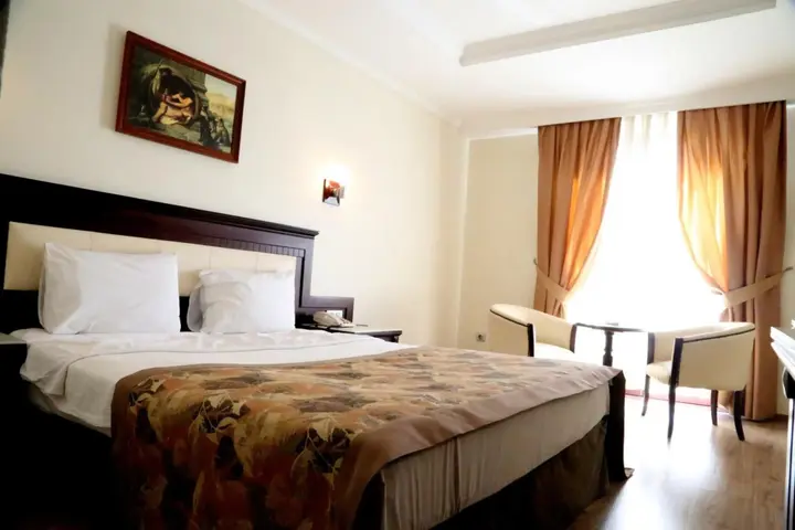 Бююкчекмедже: Blue World Hotel