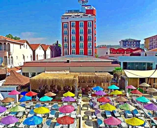 Бююкчекмедже: Blue World Hotel