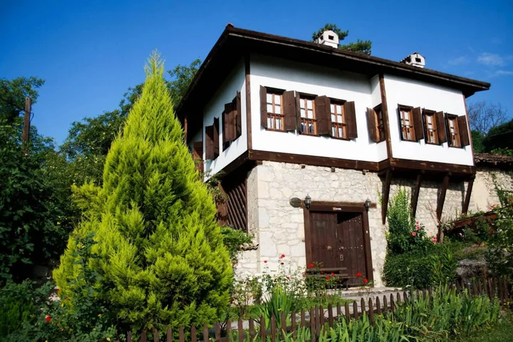 Сафранболу: Rasitler Bag Evi