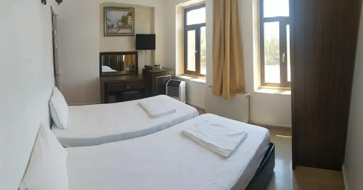 Мидьят: Turabdin Hotel