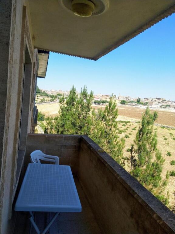 Мидьят: Turabdin Hotel
