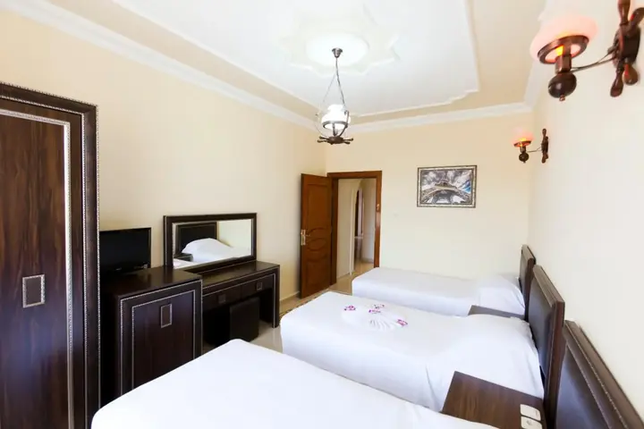 Мидьят: Turabdin Hotel