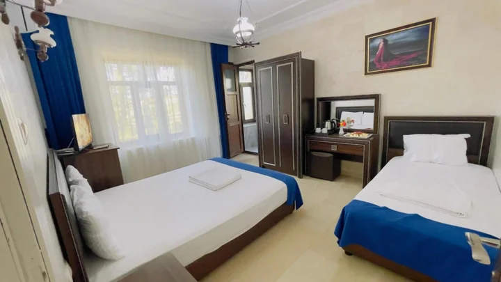 Мидьят: Turabdin Hotel