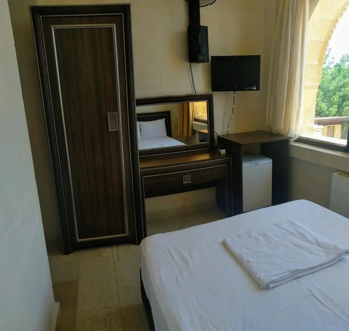 Мидьят: Turabdin Hotel