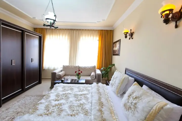 Мидьят: Turabdin Hotel