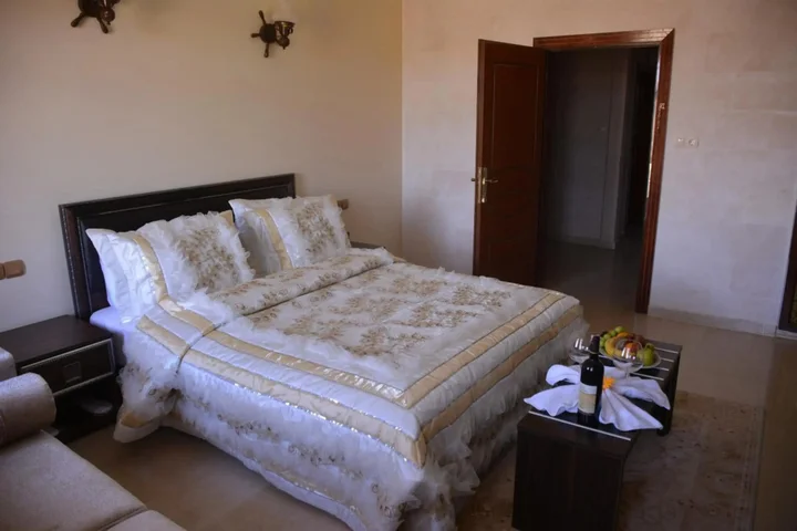 Мидьят: Turabdin Hotel