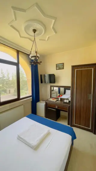 Мидьят: Turabdin Hotel