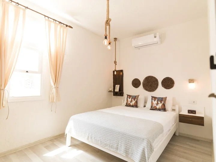 Датча: Koop Suites