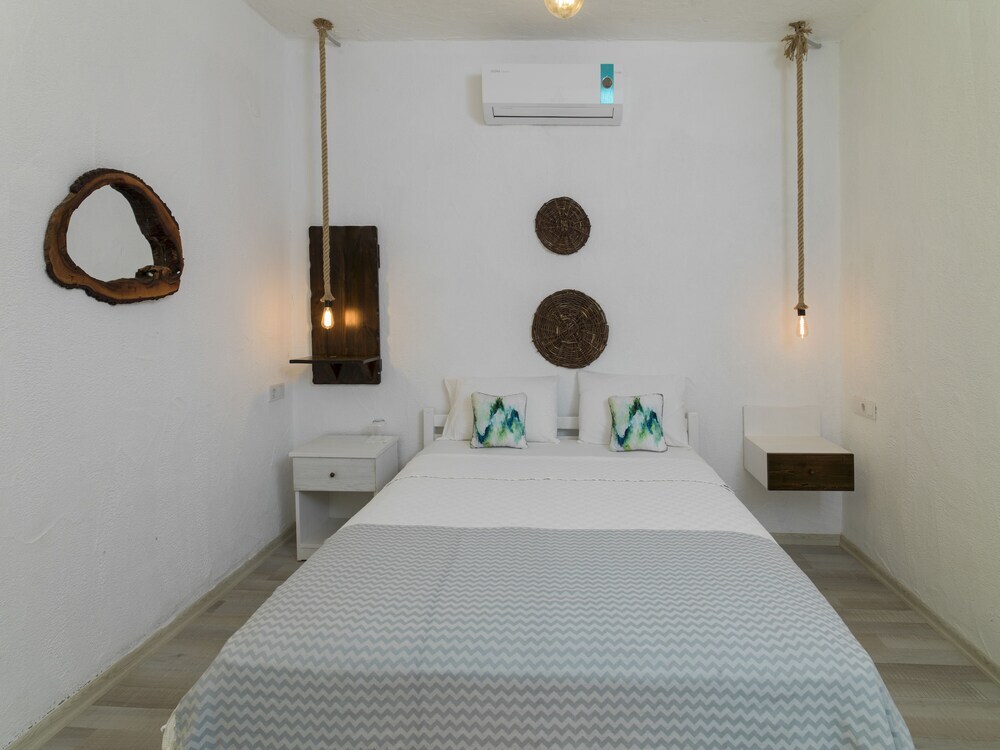 Датча: Koop Suites