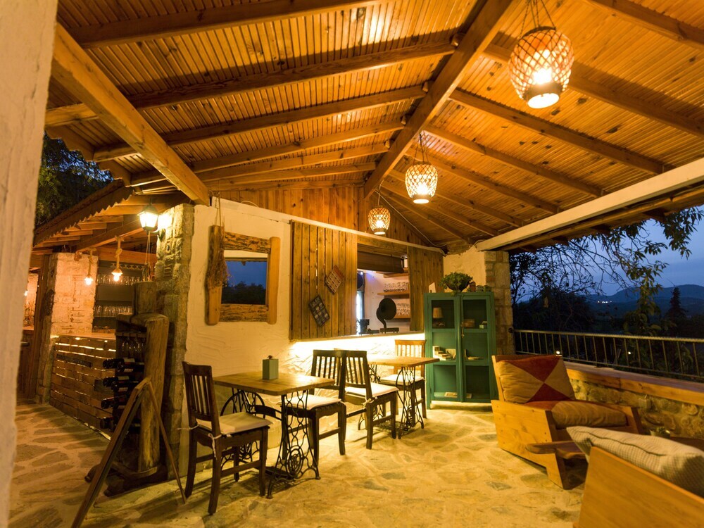 Датча: Koop Suites