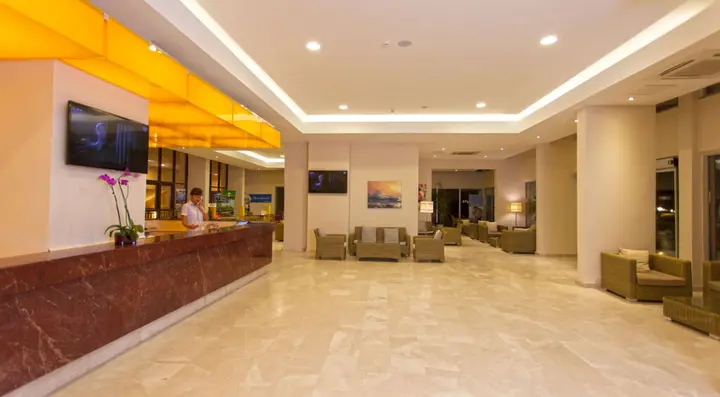 Окурджалар: Justiniano Club Park Conti