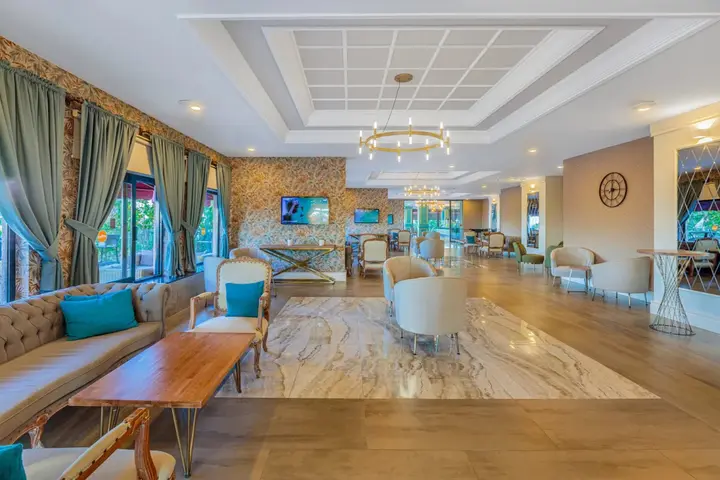 Окурджалар: Justiniano Club Park Conti
