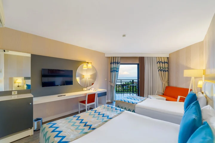 Окурджалар: Justiniano Club Park Conti