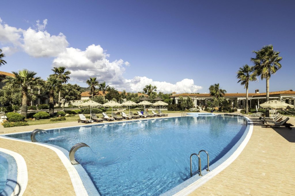 carousel image 3