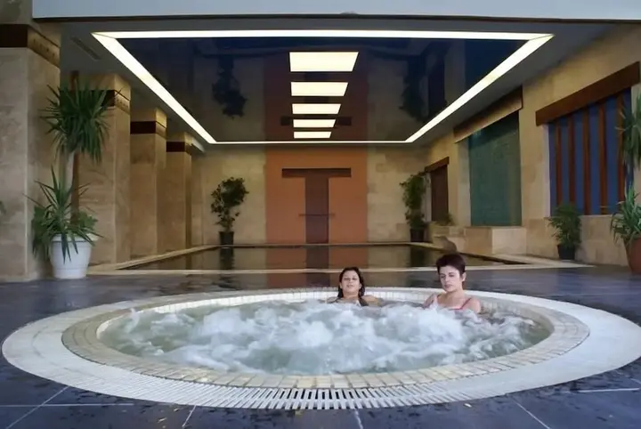 Карахаит: Umut Thermal Spa & Wellness Hotel