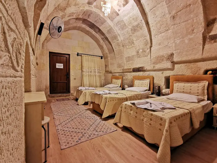 Гёреме: Falcon Cave Suites