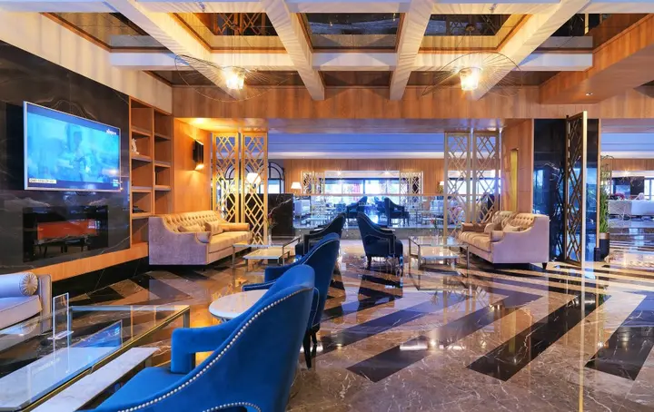 Кемер: Queen's Park Turkiz Kemer